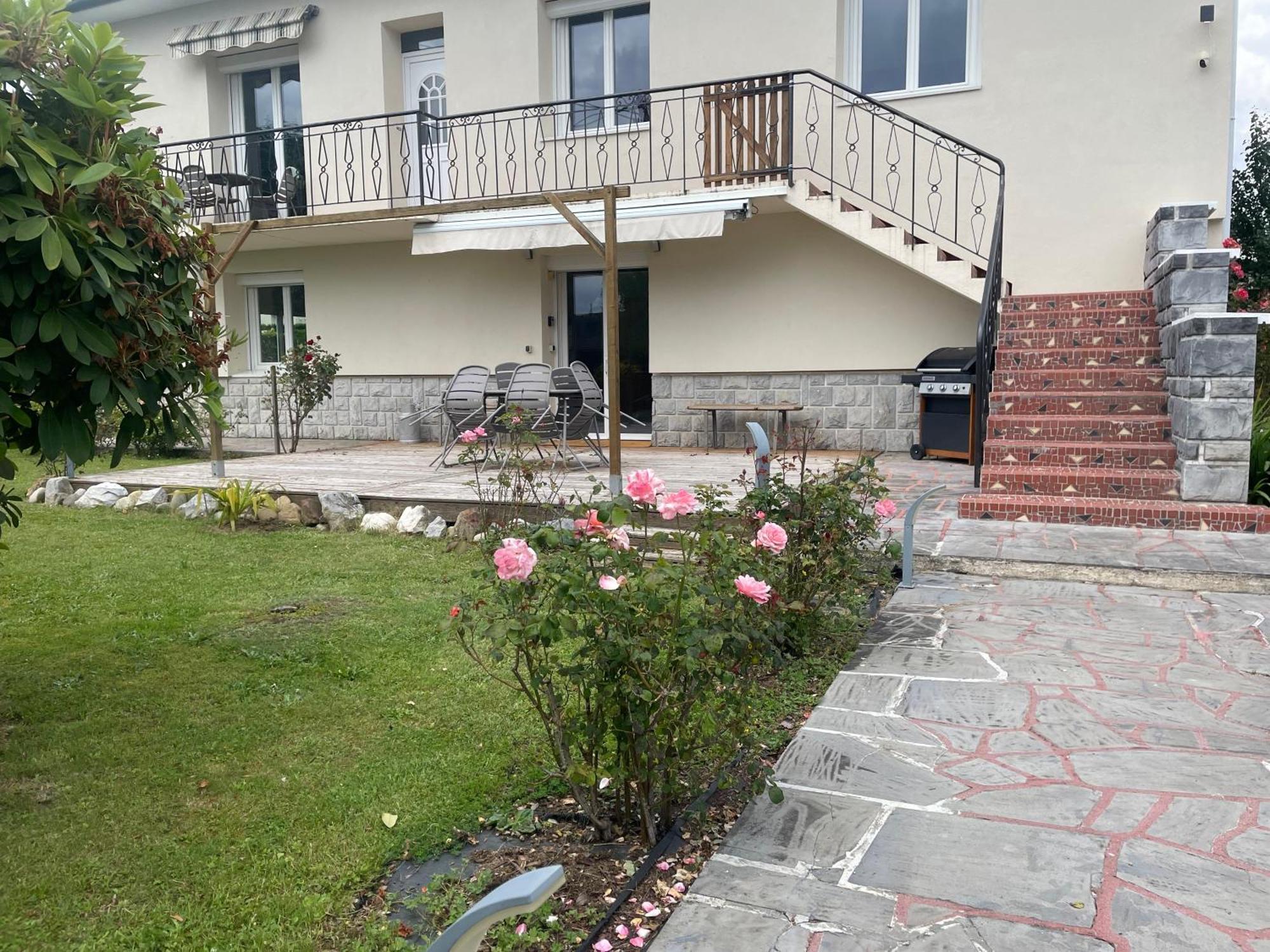 Appartement Independant En Rdc Chez Habitant Lannemezan Exterior photo